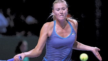 Wozniacki ganó con dificultades y Sharapova perdió en el Masters femenino