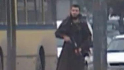   Hombre disparó kalashnikov contra la embajada de EE.UU. en Sarajevo 