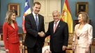 El príncipe Felipe y Letizia Ortiz iniciaron en La Moneda su visita a Chile