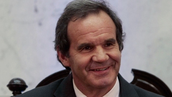 Ministro Allamand detalló el proceso para poner al Fasat-Charlie en órbita