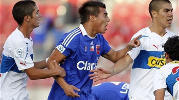 Eduardo Vargas espera que lo sancionen con sólo un partido por su expulsión ante la UC