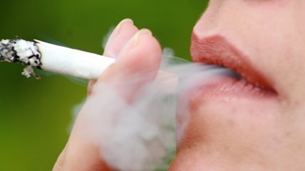 Representante de la OPS en Chile: Modificaciones a la ley del tabaco dan vergüenza ajena