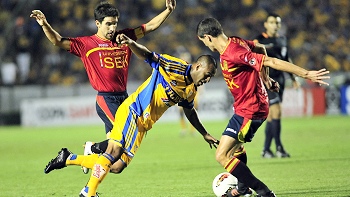 Prensa mexicana destacó el oficio mostrado por U. Española y criticó al 