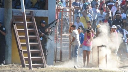   Familiares protagonizan incidentes tras tragedia en Honduras 