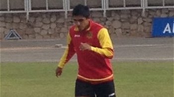 Dagoberto Currimilla quedó descartado en U. Española para choque con Bolívar