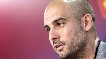   Guardiola respondió las críticas de Borghi: Alexis se lesionó con Chile, no con nosotros 