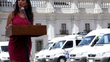   Intendenta Cecilia Pérez llamó a los dirigentes a denunciar amenazas de barristas 