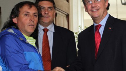 Escuche el anuncio de acuerdo entre el Gobierno y los dirigentes de Aysén