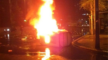 Con incidentes culminó marcha contra Hidroaysén en Santiago