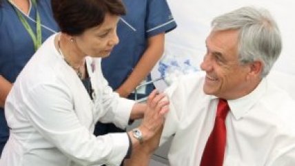   Presidente Piñera fue vacunado contra la influenza 
