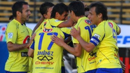 Universidad de Concepción y Huachipato igualaron por el Apertura