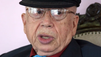 Homenaje recordará a Gonzalo Rojas a un año de su muerte