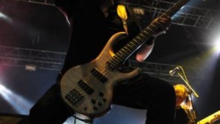   Metal Fest hace vibrar a los fanáticos del rock en Santiago 