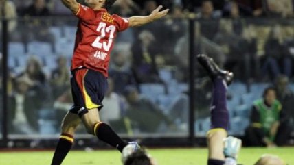 Boca Juniors batió con justeza a U. Española en La Bombonera