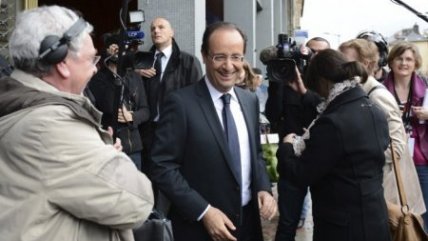   Sarzoky y Hollande ya votaron en elecciones francesas 