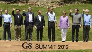 Líderes del G8 instaron a Grecia a permanecer en la Eurozona