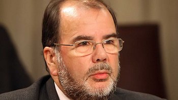 Ex ministro de Energía: Chile enfrenta hoy la tormenta perfecta