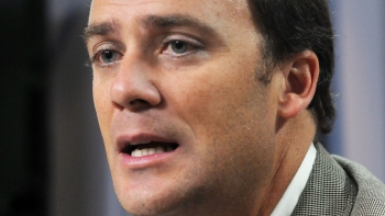 Diputado Ward calificó de 