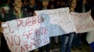 Cientos de personas protestan en el frontis de la Televisión Pública en Paraguay