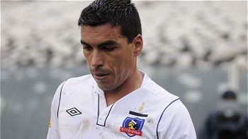 Esteban Paredes: En Colo Colo se tiene que cambiar todo lo malo que está dentro del club