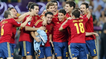 España igualó a Alemania con tres títulos europeos