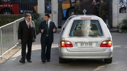   Homenaje y despedida a Enrique Silva Cimma en el ex Congreso Nacional 