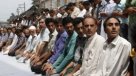 Fieles de la India se purifican al inicio del Ramadán