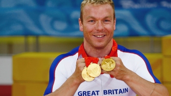Ciclista Chris Hoy llevará la bandera británica en ceremonia inaugural