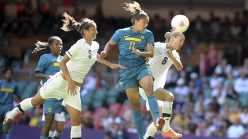 Brasil superó sobre el final al defensivo Nueva Zelanda en el fútbol femenino