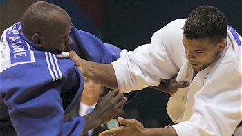 Jueces descalificaron a judoca cubano por morder a su rival