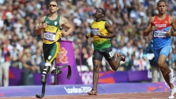 El sudafricano Oscar Pistorius concretó su sueño olímpico en los 400 metros planos