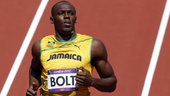 Usain Bolt superó sin contratiempos las clasificaciones de los 100 metros