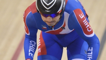 Luis Mansilla terminó último de la Omnium en el ciclismo en pista