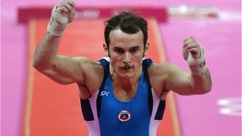 Entrenador de Tomás González criticó a jueces: 