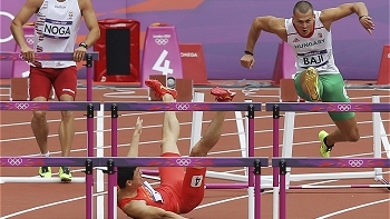 Liu Xiang sufrió otro drama en los 110 metros vallas