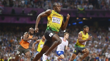 Usain Bolt ganó los 200 metros y revalidó su 