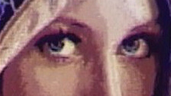 Científicos encogieron una foto de Playboy al tamaño de un cabello humano