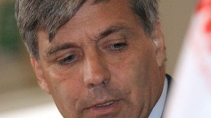 Mayne-Nicholls: Sergio Livingstone nos enseñó una forma de vivir el deporte