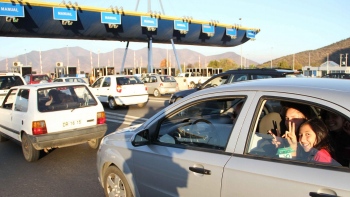 Sepa qué detalles tener en cuenta si viaja en auto en esta jornada