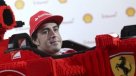 Fernando Alonso "entrena" con un Ferrari de Lego