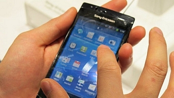 Artistas cambian cámaras y pinceles por teléfonos inteligentes