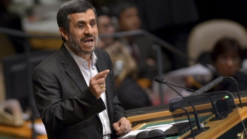 Ahmadineyad: La homosexualidad es un 