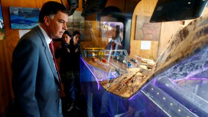Intendente de Valparaíso dio a conocer maqueta del Túnel Binacional