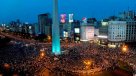 Argentinos realizan masivo cacerolazo contra Cristina Fernández