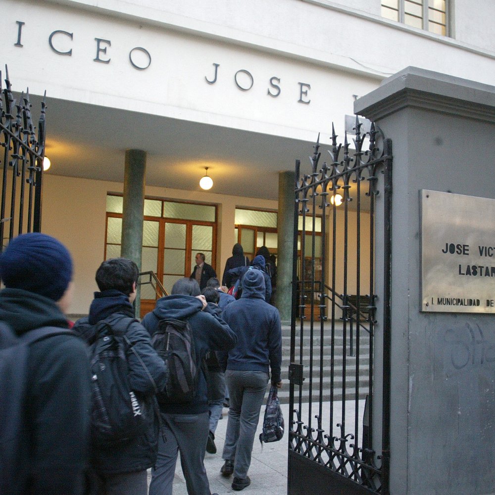 RN pidió urgencia a proyecto que obliga enseñanza de educación cívica