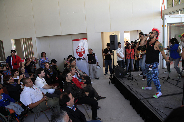 Artistas visitaron obras de construcción del nuevo instituto Teletón de Calama