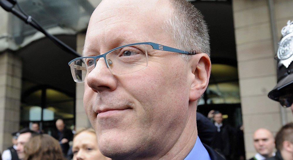 Director de la BBC renunció por reportaje que acusó erróneamente de abuso a un político