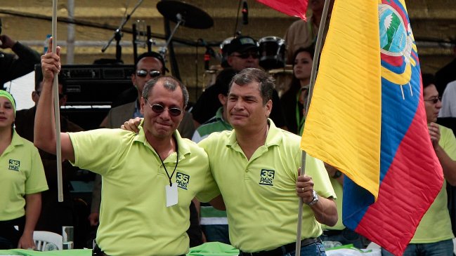 Rafael Correa repostulará a la presidencia de Ecuador buscando gobernar hasta 2017