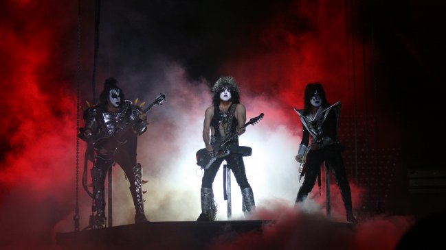 Festival Maquinaria vive su primera jornada cargada de rock