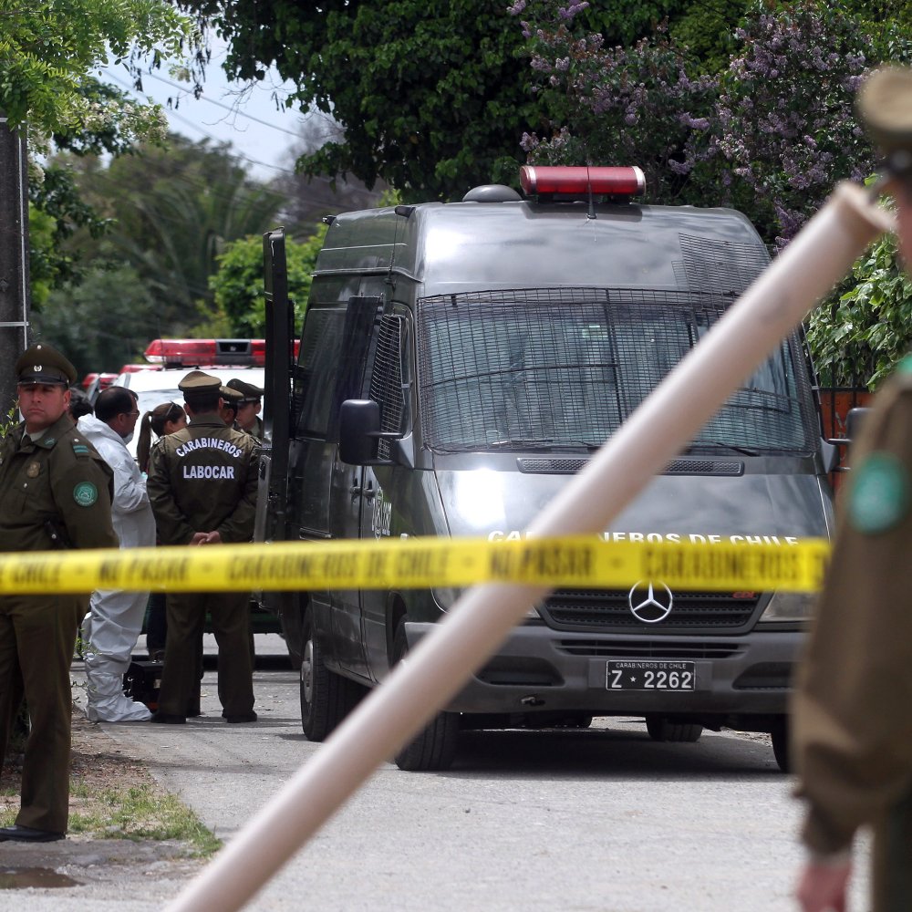 Joven se suicidó frente a ex polola luego de que ella rechazara retomar la relación